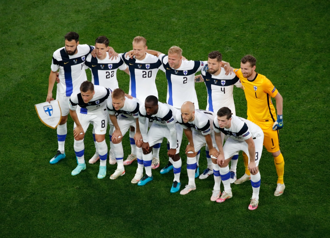 芬兰国家队主力球员扬威欧洲杯！