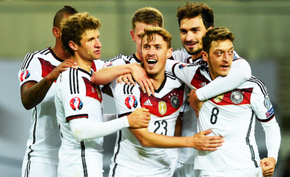拜仁名誉主席赫内斯表示很期待德国欧洲杯成绩