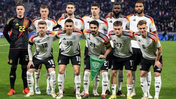 纳格尔斯曼与德国队续约至 2026 年，共赴未来征程