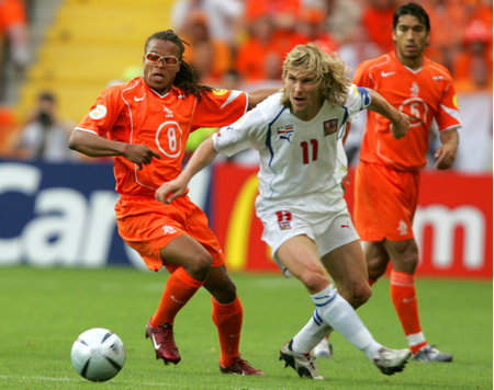 2004欧洲杯荷兰：橙衣军团的荣耀与遗憾