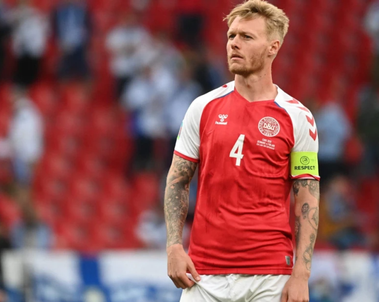 西蒙凯尔：2008年欧洲杯丹麦队的坚固后防